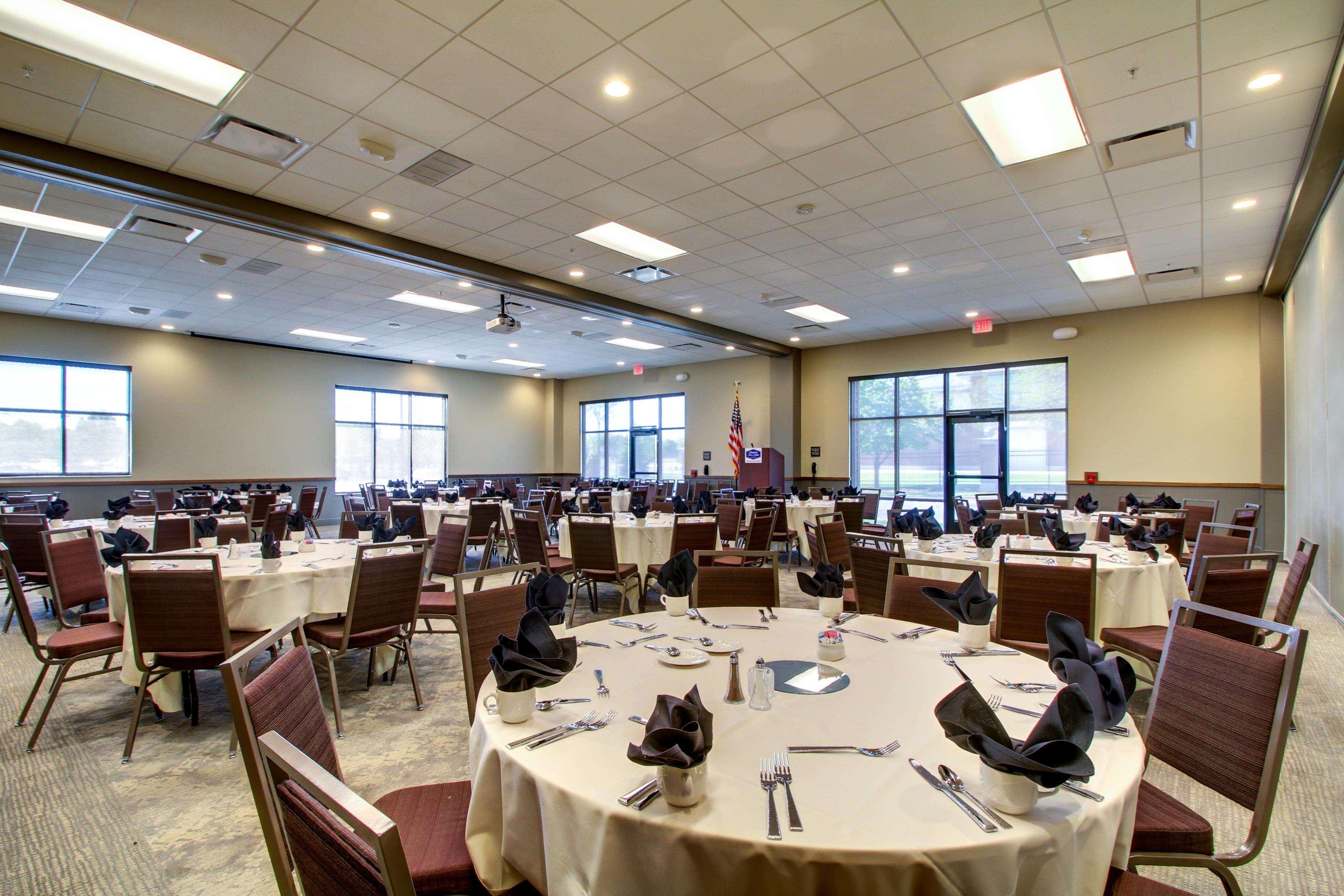 Hampton Inn & Suites Milwaukee West West Allis Exteriör bild
