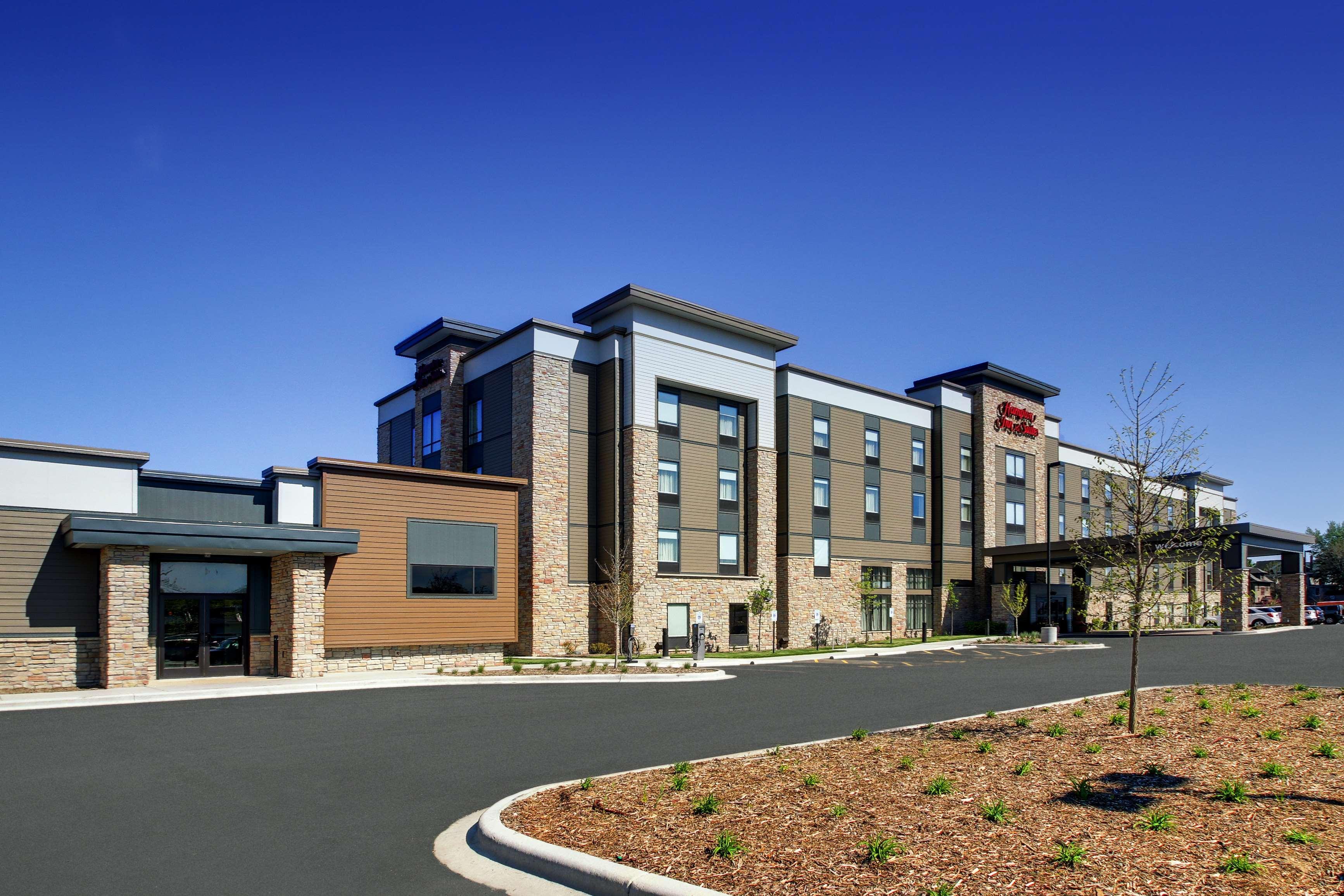 Hampton Inn & Suites Milwaukee West West Allis Exteriör bild