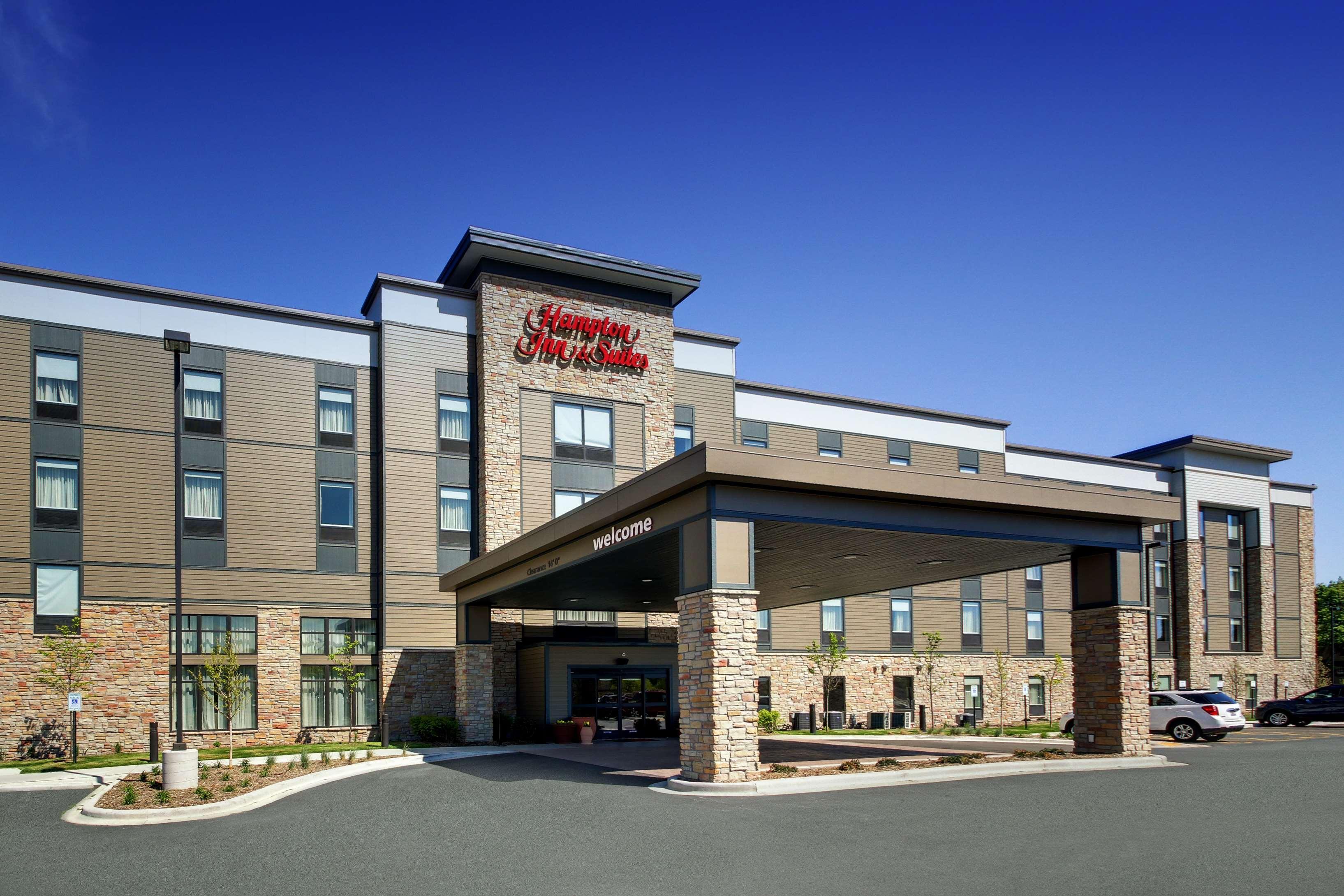 Hampton Inn & Suites Milwaukee West West Allis Exteriör bild