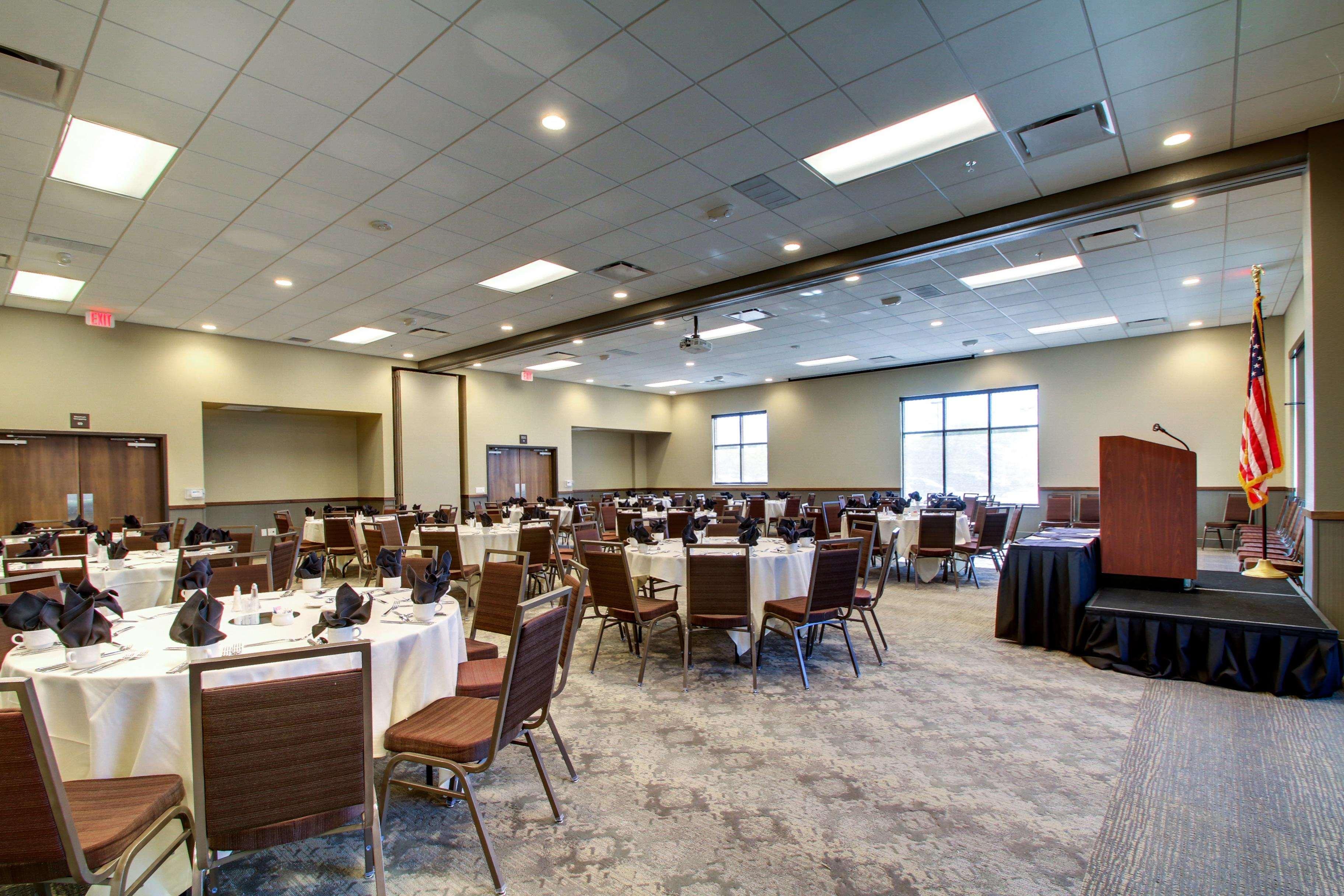Hampton Inn & Suites Milwaukee West West Allis Exteriör bild