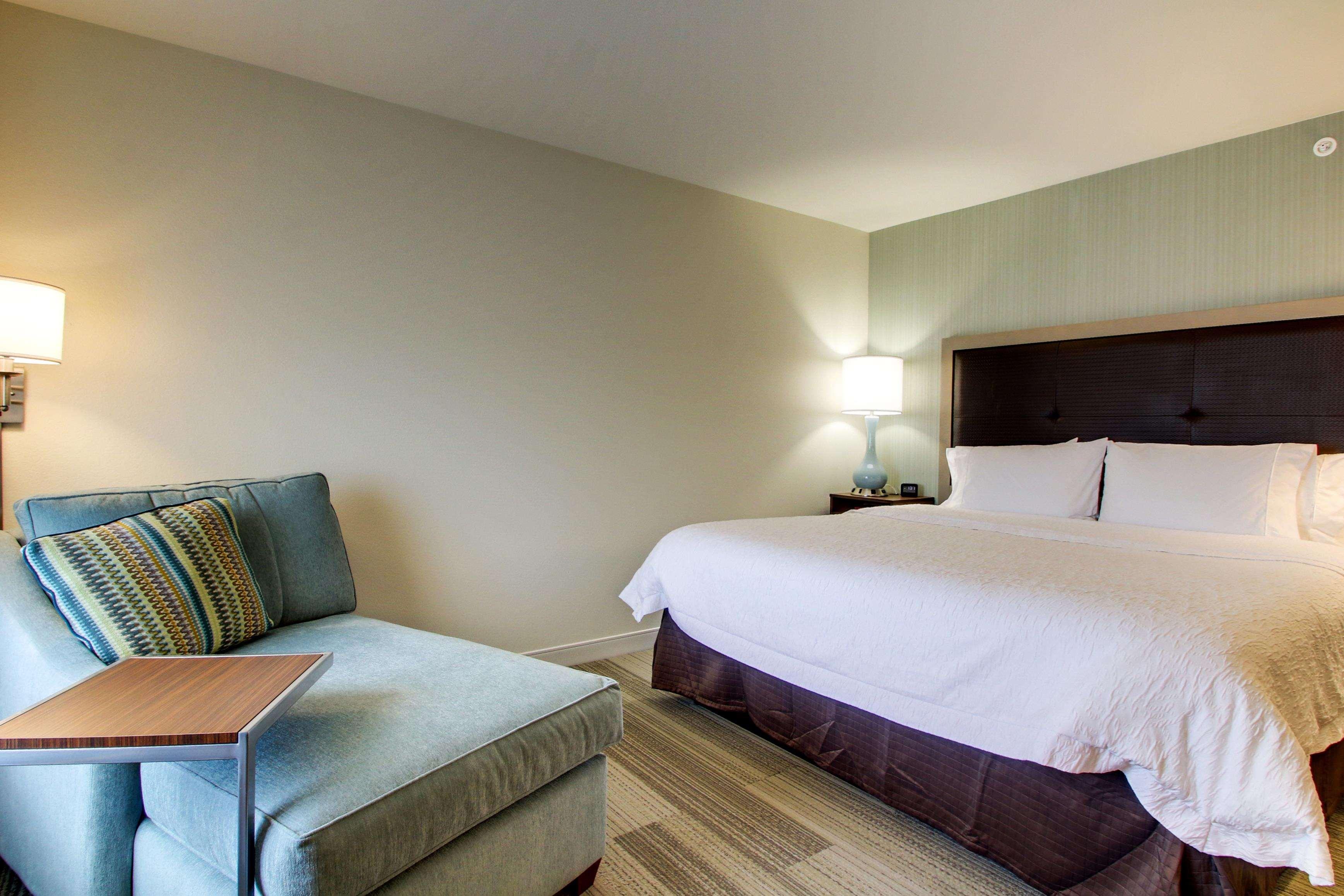 Hampton Inn & Suites Milwaukee West West Allis Exteriör bild