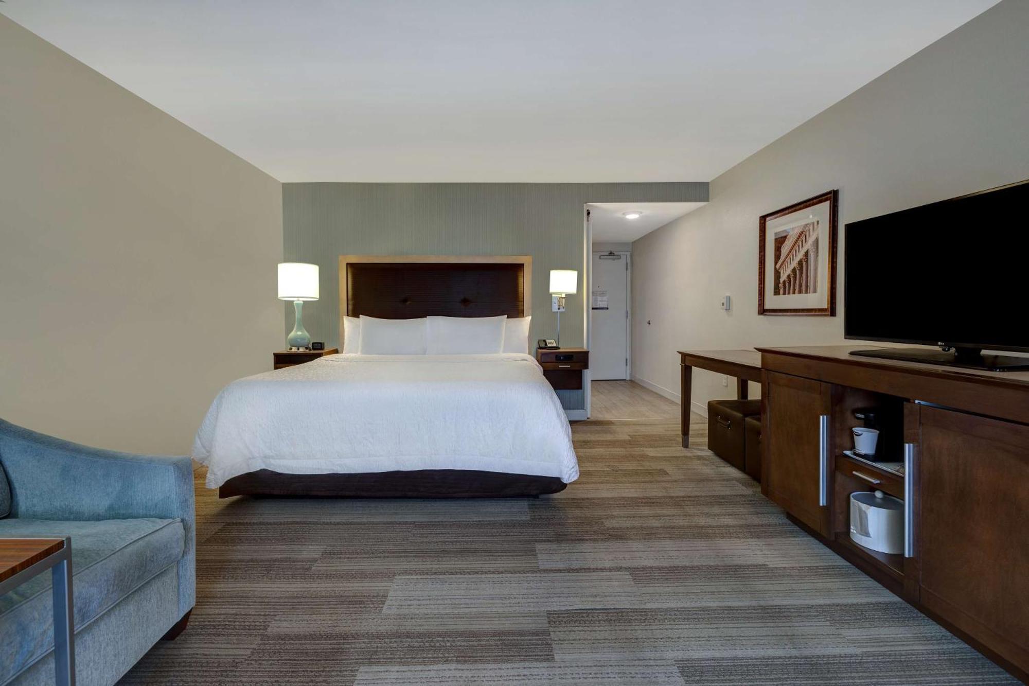 Hampton Inn & Suites Milwaukee West West Allis Exteriör bild