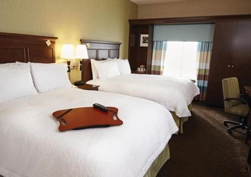 Hampton Inn & Suites Milwaukee West West Allis Exteriör bild